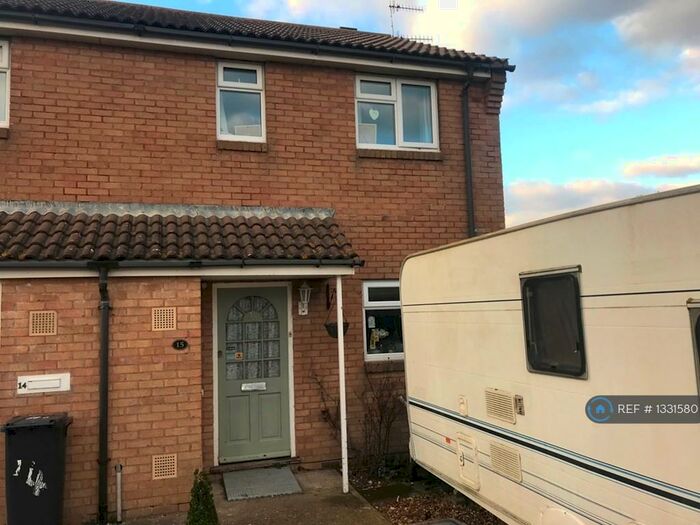 3 Bedroom End Of Terrace House To Rent In Wenceling Cottages, Lancing, BN15