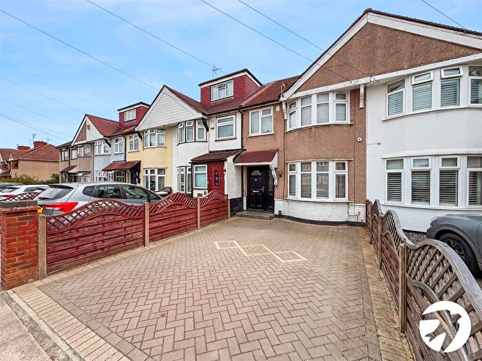 3 Bedroom Terraced House To Rent In Montrose Avenue, Welling, DA16