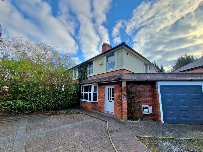 3 Bedroom Semi-Detached House To Rent In Hilldrop Grove, Harborne, B17