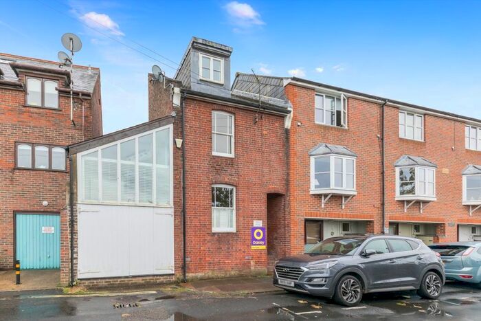 3 Bedroom Property To Rent In De Montfort Road, Lewes BN7