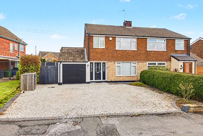 3 Bedroom Semi Detached House For Sale In Brockwell Lane, Brockwell, Chesterfield, S40