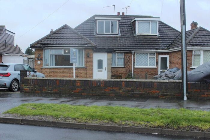 2 Bedroom Bungalow To Rent In Hill Rise, Thurmaston, Leicester, LE4