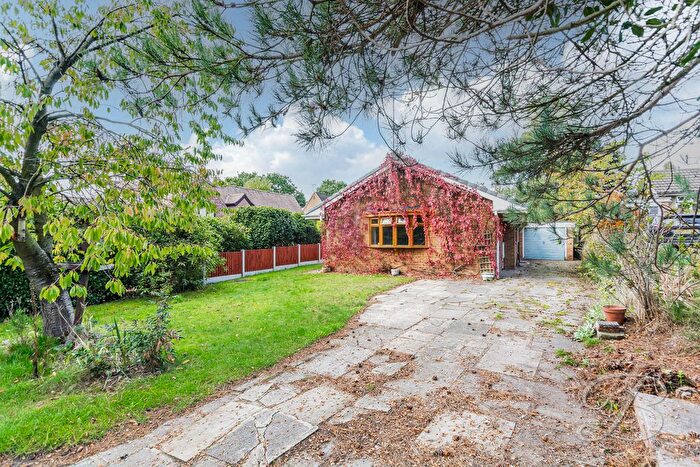 3 Bedroom Detached Bungalow For Sale In Gorse Hill, Ravenshead, NG15