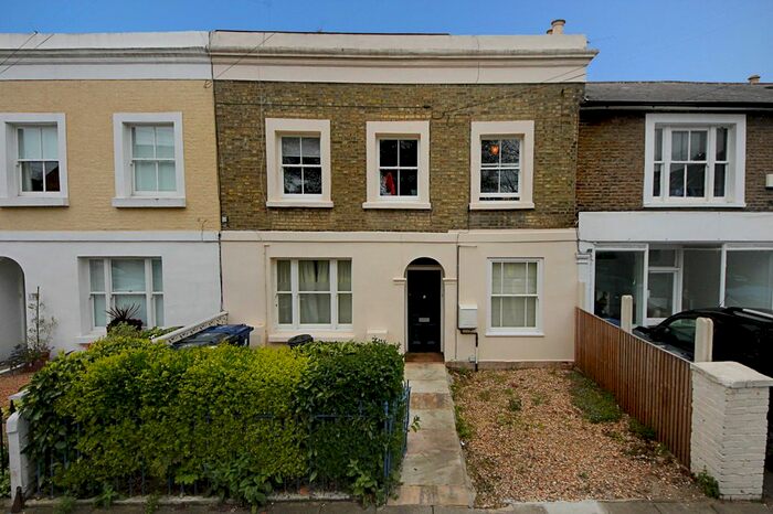1 Bedroom Flat To Rent In Avenue Road, London, W3