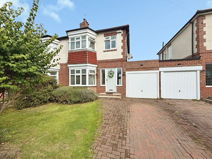 3 Bedroom Semi-Detached House For Sale In Granville Drive, Newcastle Upon Tyne, NE12