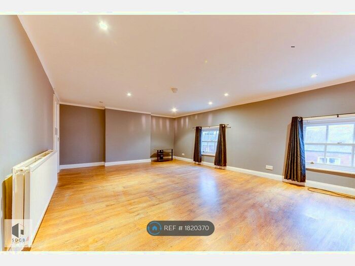 2 Bedroom Flat To Rent In Moorgate, Retford, DN22