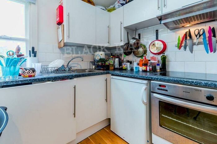 6 Bedroom Flat To Rent In Camden Street, NW1