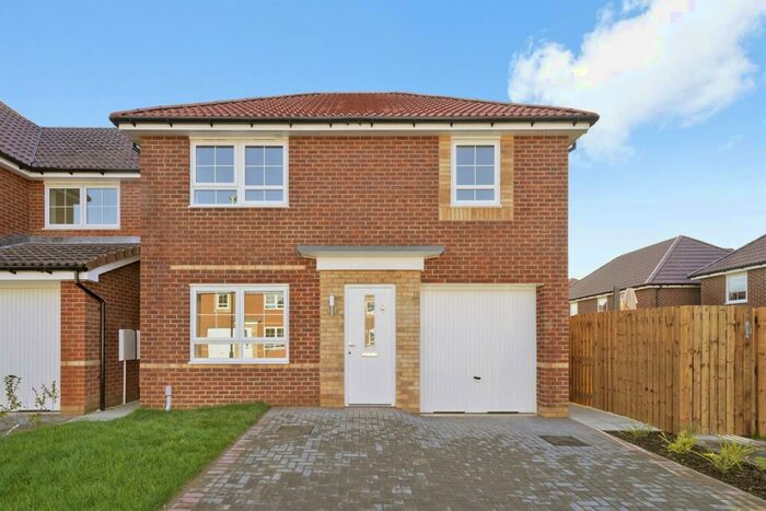 4 Bedroom Detached House To Rent In Bedroom Detached House In Mirabelle Way, Lancaster Gardens, DN11