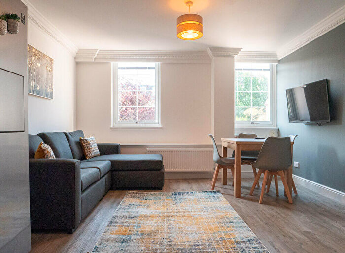 4 Bedroom Flat To Rent In P Caledonian Crescent, Edinburgh, EH11