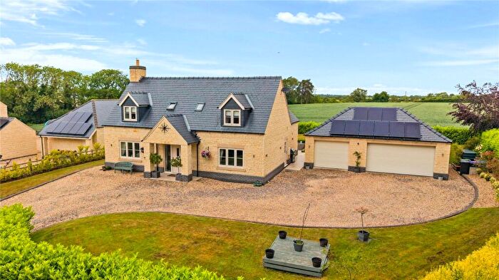 4 Bedroom Detached House For Sale In Owmby Cliff Road, Owmby By Spital, Lincolnshire, LN8