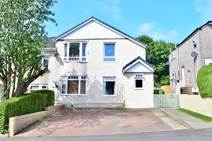 3 Bedroom Flat For Sale In Keppel Drive, Kings Park, Glasgow, G44