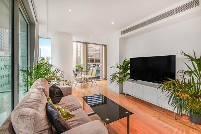 1 Bedroom Flat To Rent In Landmark East, Marsh Wall, E14