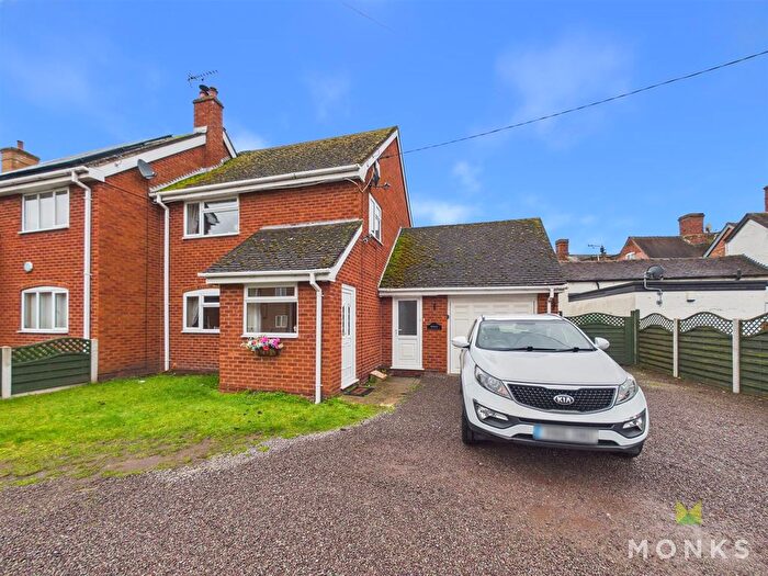 3 Bedroom Property For Sale In Wem Road, Shawbury, Shrewsbury, SY4