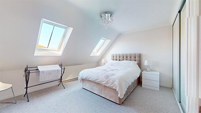 2 Bedroom Flat For Sale In Gilbert Road, Swanage, BH19