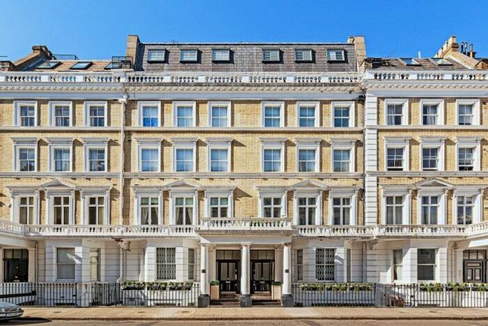 2 Bedroom Flat To Rent In Manson Place, London, SW7