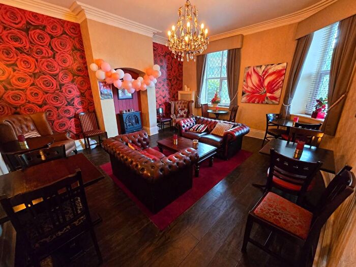 8 Bedroom Property For Sale In Cedar Tree Haugh Fold, Newhey, Rochdale, OL16