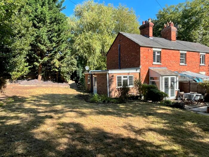 2 Bedroom Property For Sale In Whilton Locks, Whilton, Daventry, NN11