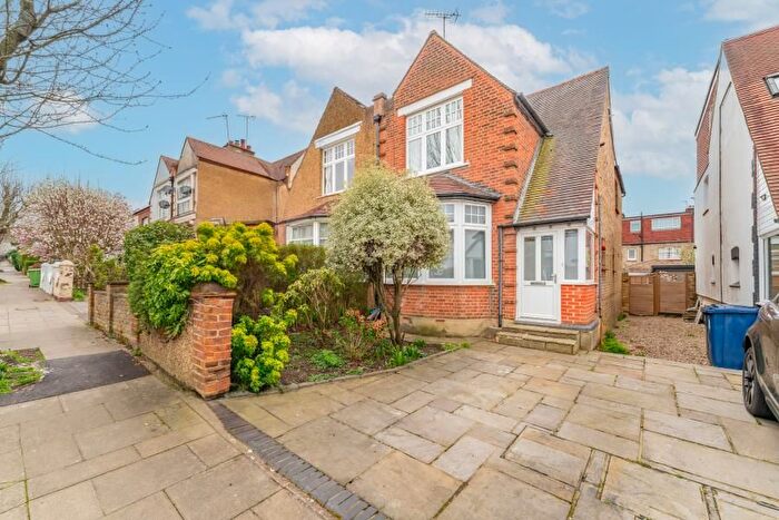 3 Bedroom Property To Rent In Selby Road, London, W5