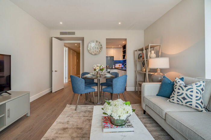 1 Bedroom Apartment To Rent In Westferry Road, Canary Wharf, London, E14