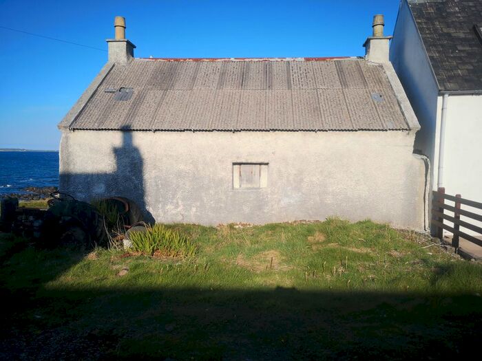 Semi-Detached House For Sale In Balemartine, Argyll, Isle Of Tiree, PA77