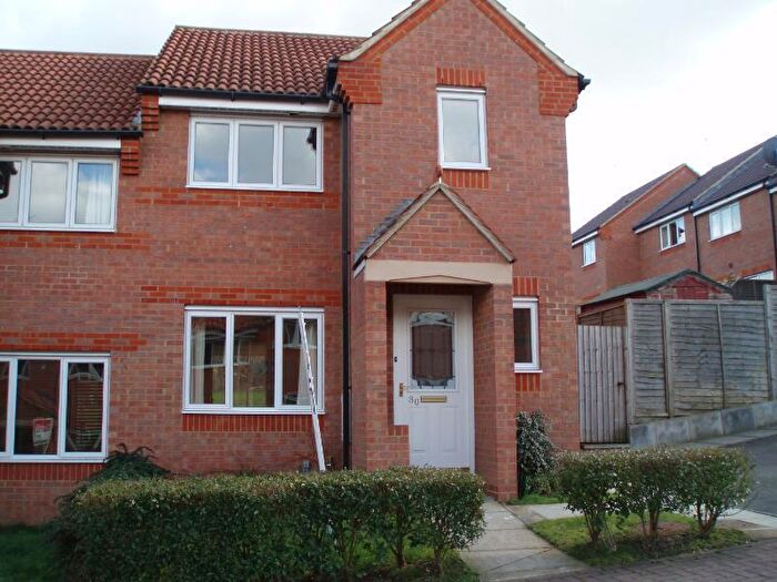 3 Bedroom Property To Rent In Clover End, MK18