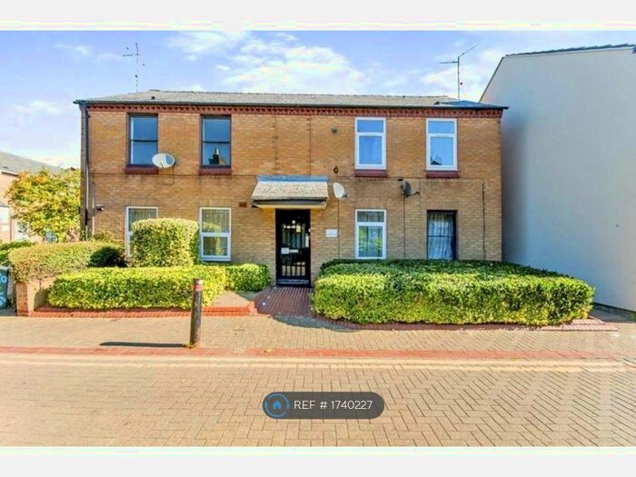 1 Bedroom Flat To Rent In Whalley Street, Peterborough, PE1