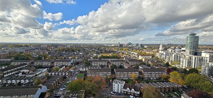 1 Bedroom Flat For Sale In Green Dragon Lane, Brentford, TW8