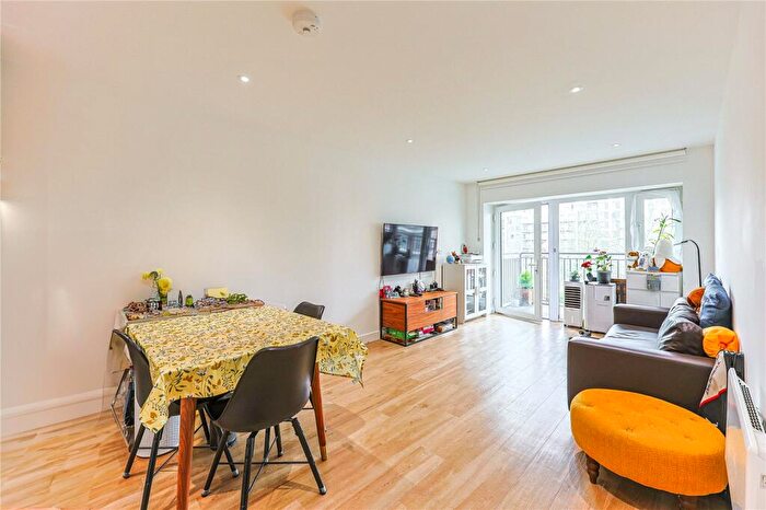 2 Bedroom Apartment For Sale In Beaufort Square, Beaufort Park, Colindale, NW9