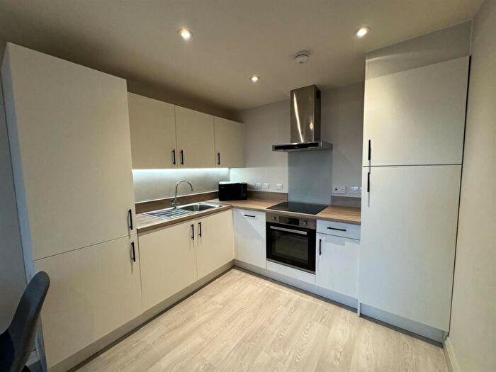 1 Bedroom Apartment To Rent In North Street, Leeds, LS2