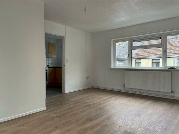 1 Bedroom Flat To Rent In Blaen Ogwr Court, Nantymoel, Bridgend, CF32