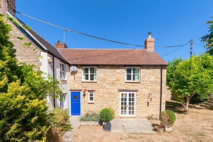 4 Bedroom Cottage To Rent In Witney Road, Long Hanborough, Witney, OX29