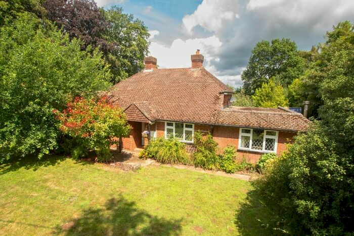 3 Bedroom Detached House For Sale In Cinderford Lane, Grove Hill, Hellingly, East Sussex, BN27