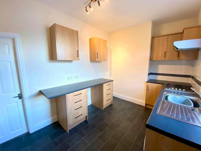 3 Bedroom Terraced House To Rent In Swallow Lane, Golcar, Huddersfield, HD7