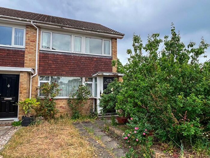 3 Bedroom End Of Terrace House For Sale In Bedster Gardens, West Molesey, KT8