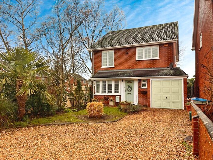 4 Bedroom Detached House For Sale In High Street South, Stewkley, Leighton Buzzard, LU7