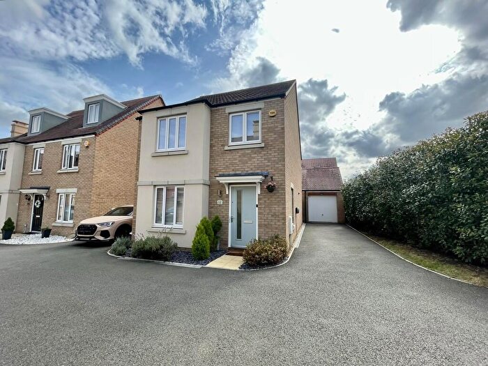 4 Bedroom Detached House For Sale In Arnold Rise, Biggleswade, SG18