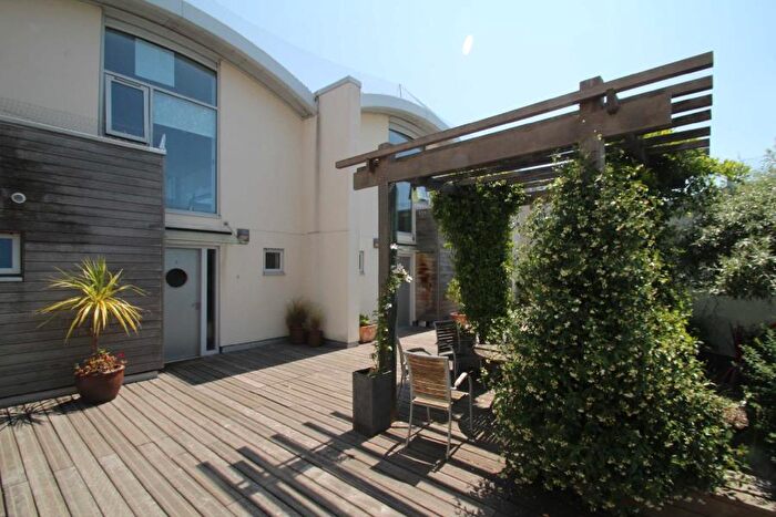 2 Bedroom Duplex To Rent In Redcliffe Point - City Centre, BS1
