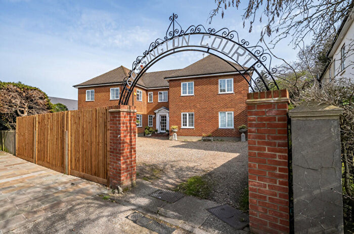 2 Bedroom Flat For Sale In Alder Road, Sidcup, DA14