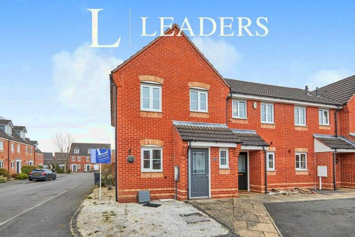 3 Bedroom Semi-Detached House To Rent In Eden Close, Hilton, DE65