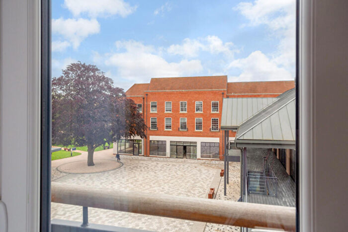 2 Bedroom Apartment To Rent In Cambridge Place, Farnham, Surrey, GU9