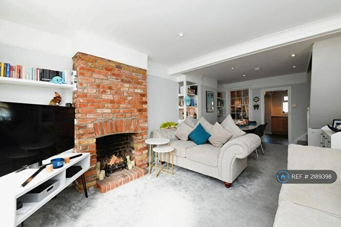 2 Bedroom End Of Terrace House To Rent In South Primrose Hill, Chelmsford, CM1