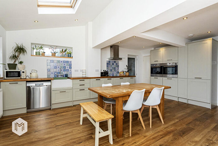 3 Bedroom Link Detached House For Sale In Whittingham Drive, Ramsbottom, Bury, Greater Manchester, BL0