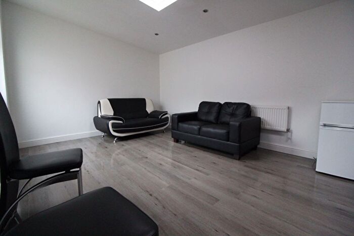 1 Bedroom Flat To Rent In Norwood Road, London, SE27