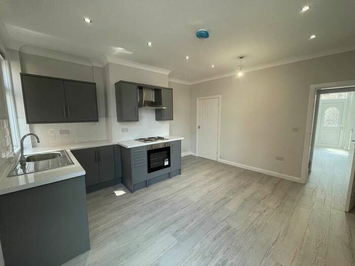 2 Bedroom Property To Rent In Allott Street, Hoyland, Barnsley, S74