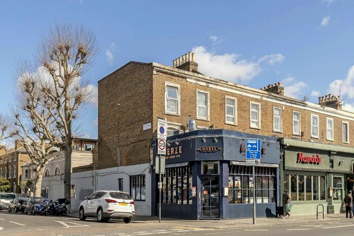 4 Bedroom Property To Rent In Uxbridge Road, London, W12