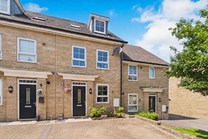4 Bedroom Terraced House For Sale In Burrfields Road, Chapel-En-Le-Frith, SK23