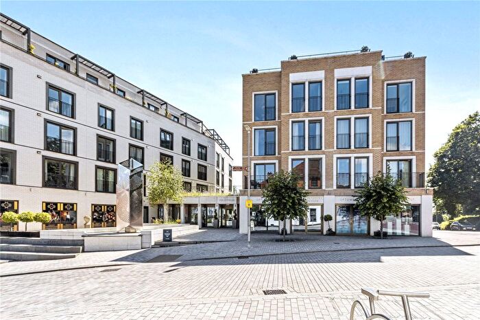 2 Bedroom Flat To Rent In The Potteries, Linden Park Road, Tunbridge Wells, Kent, TN2