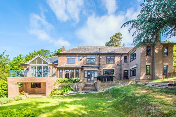 5 Bedroom Detached House To Rent In High Molewood, Hertford SG14