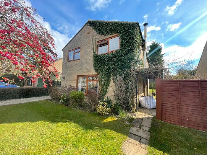 4 Bedroom Detached House For Sale In Butlers Close, Aston-Le-Walls, NN11