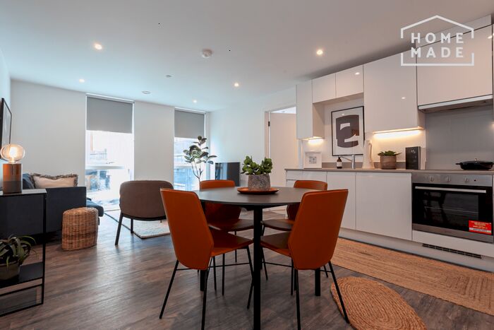 2 Bedroom Apartment To Rent In The Copper House, Liverpool, L1